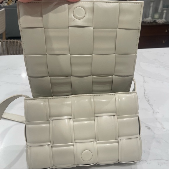 Amazon braided/woven cream crossbody purse - Picture 7 of 14